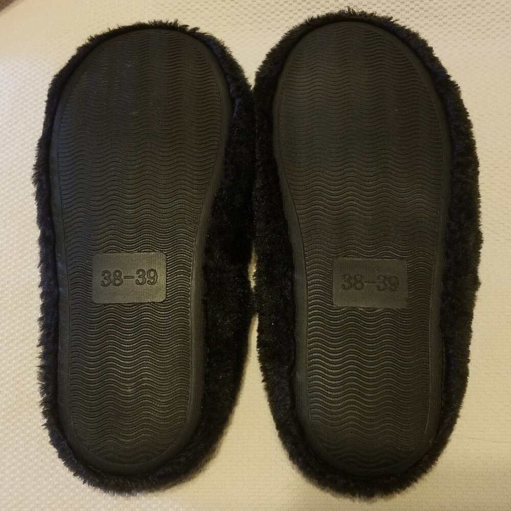 black cat slippers - Picture 2 of 2